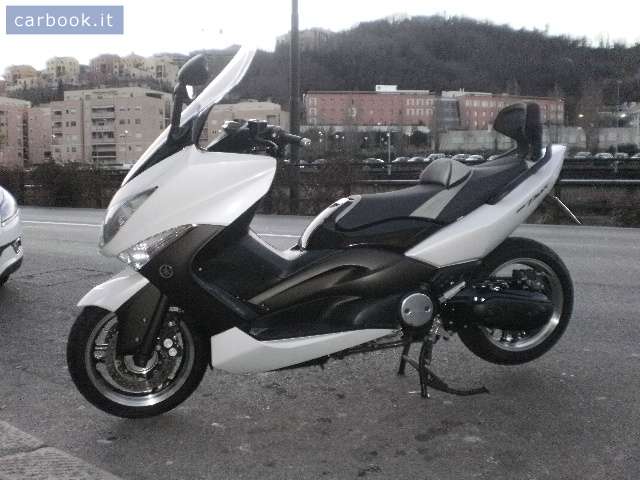 YAMAHA T MAX Liguria