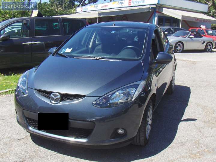 MAZDA 2 Lazio