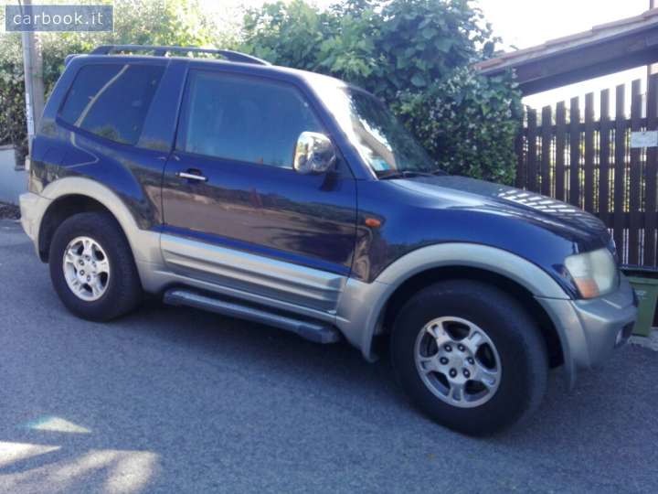 MITSUBISHI PAJERO Lazio