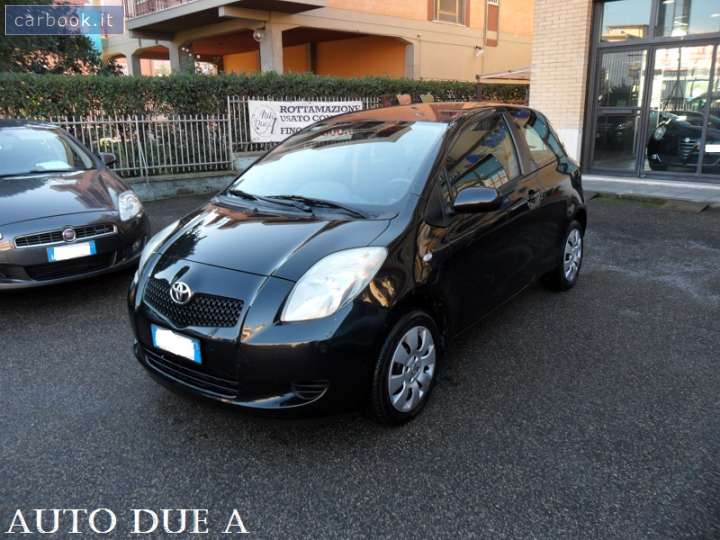 TOYOTA YARIS Lazio