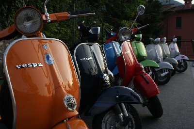 2°RADUNO D EPOCA IN NOTTURNA VESPA SOTTO LE STELLE Salizzole verona 2°RADUNO D EPOCA IN NOTTURNA VESPA SOTTO LE STELLE Salizzole verona